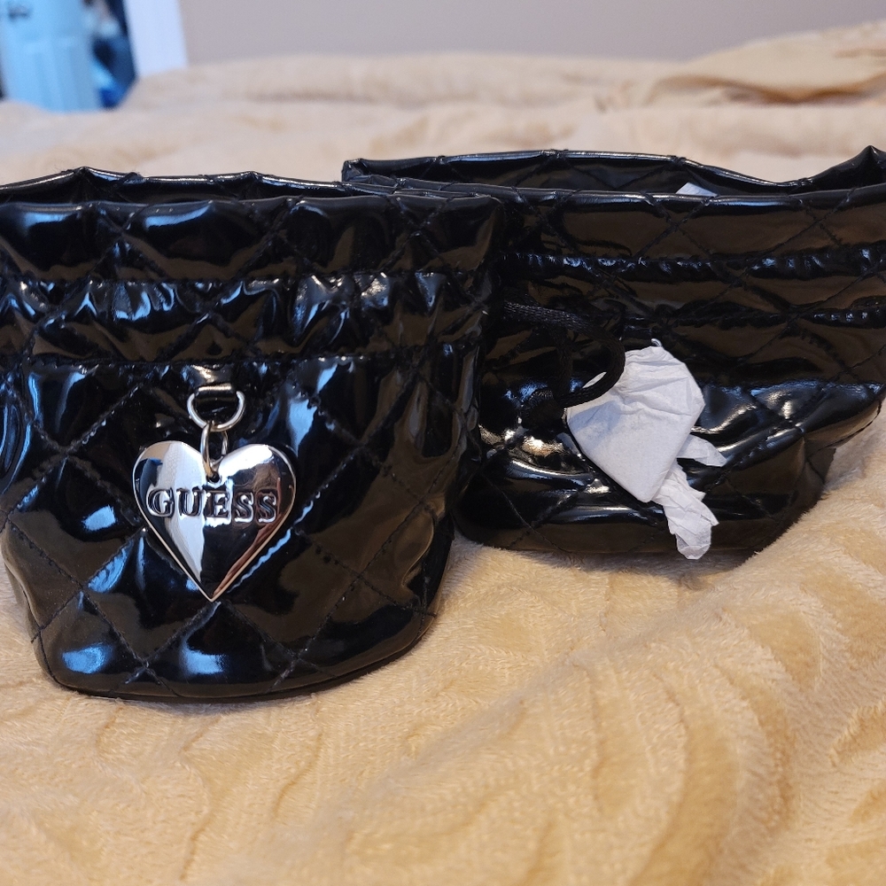 Guess Jewellery/Watch Pouch Qty 2